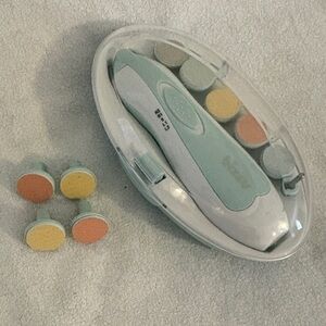 Mint Green and White Nail Care Set